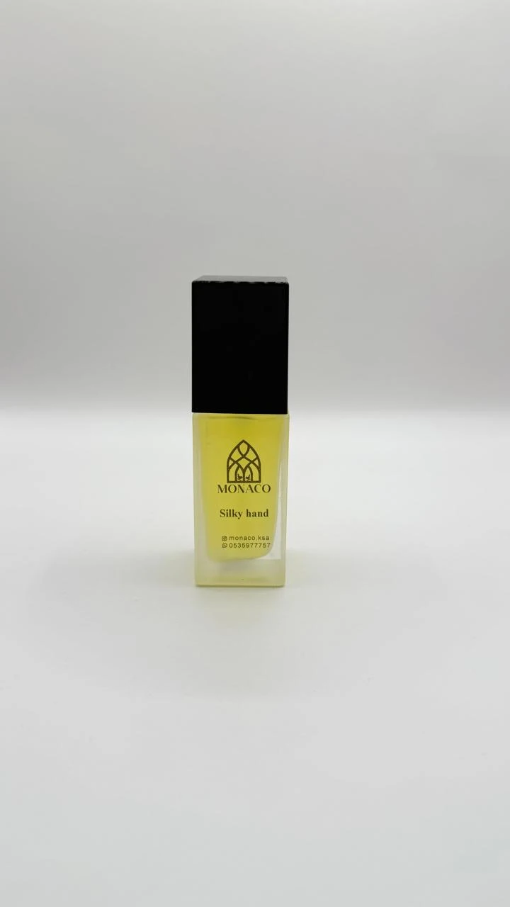Velvety hand serum - with oud