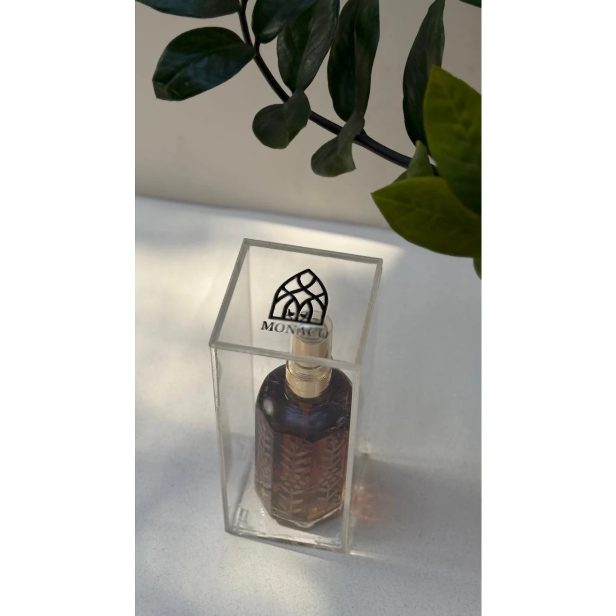 Sheikh Perfume in Acrylic with the phrase